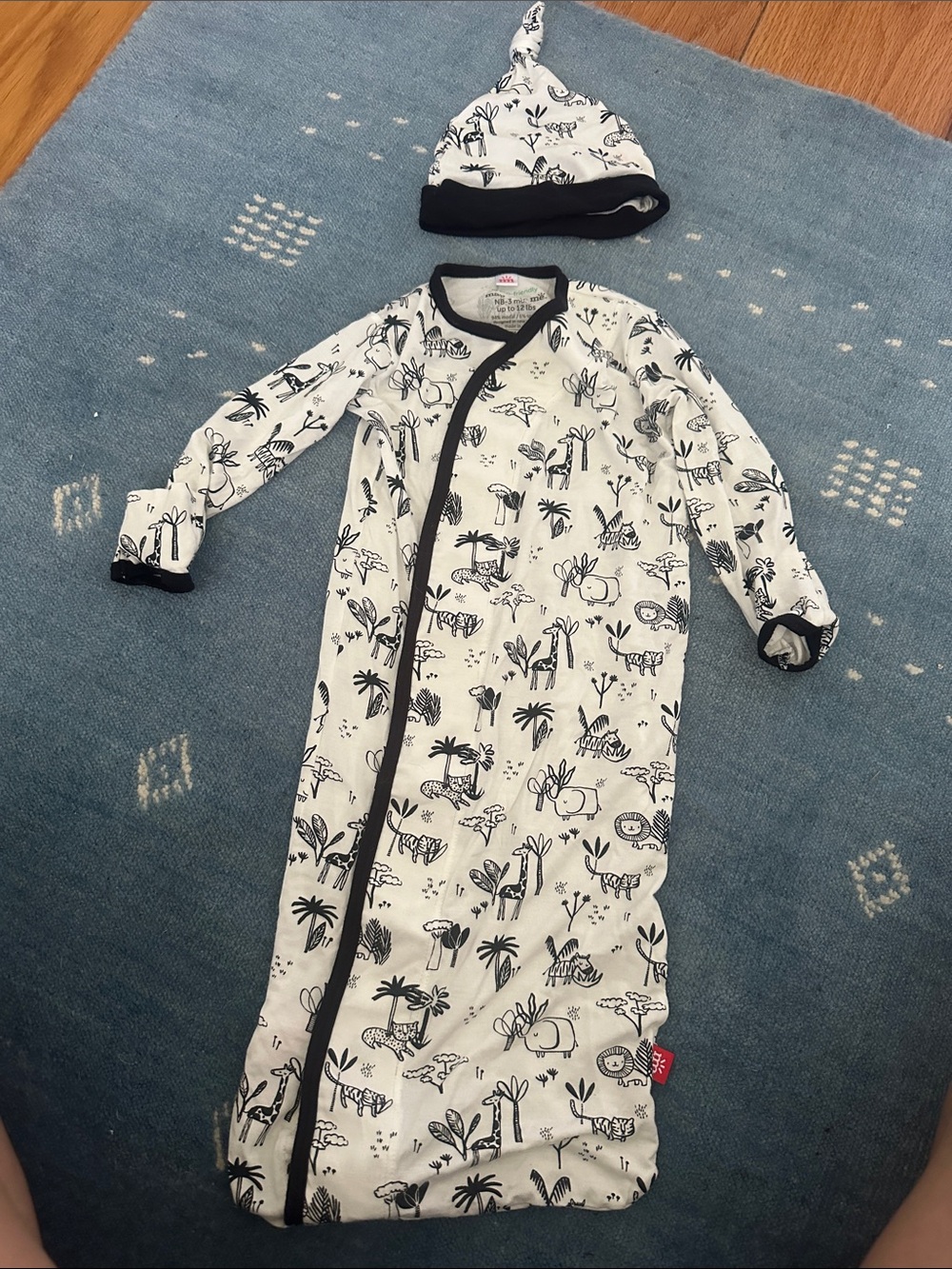 Magnetic Me White & Black Safari Print Sleep Gown with Hat - NB-3 months